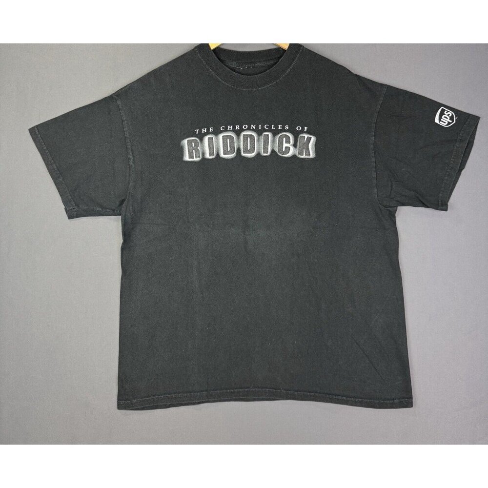 Vintage Y2K The Chronicles Of Riddick Movie Book Promo UPS Rare Black XL Tee